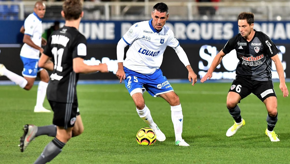 AJ Auxerre vs Troyes (22:00 – 01/04) | Xem lại trận đấu
