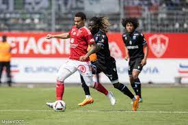 Stade Brestois vs AJ Auxerre (20:00 – 14/05) | Xem lại trận đấu