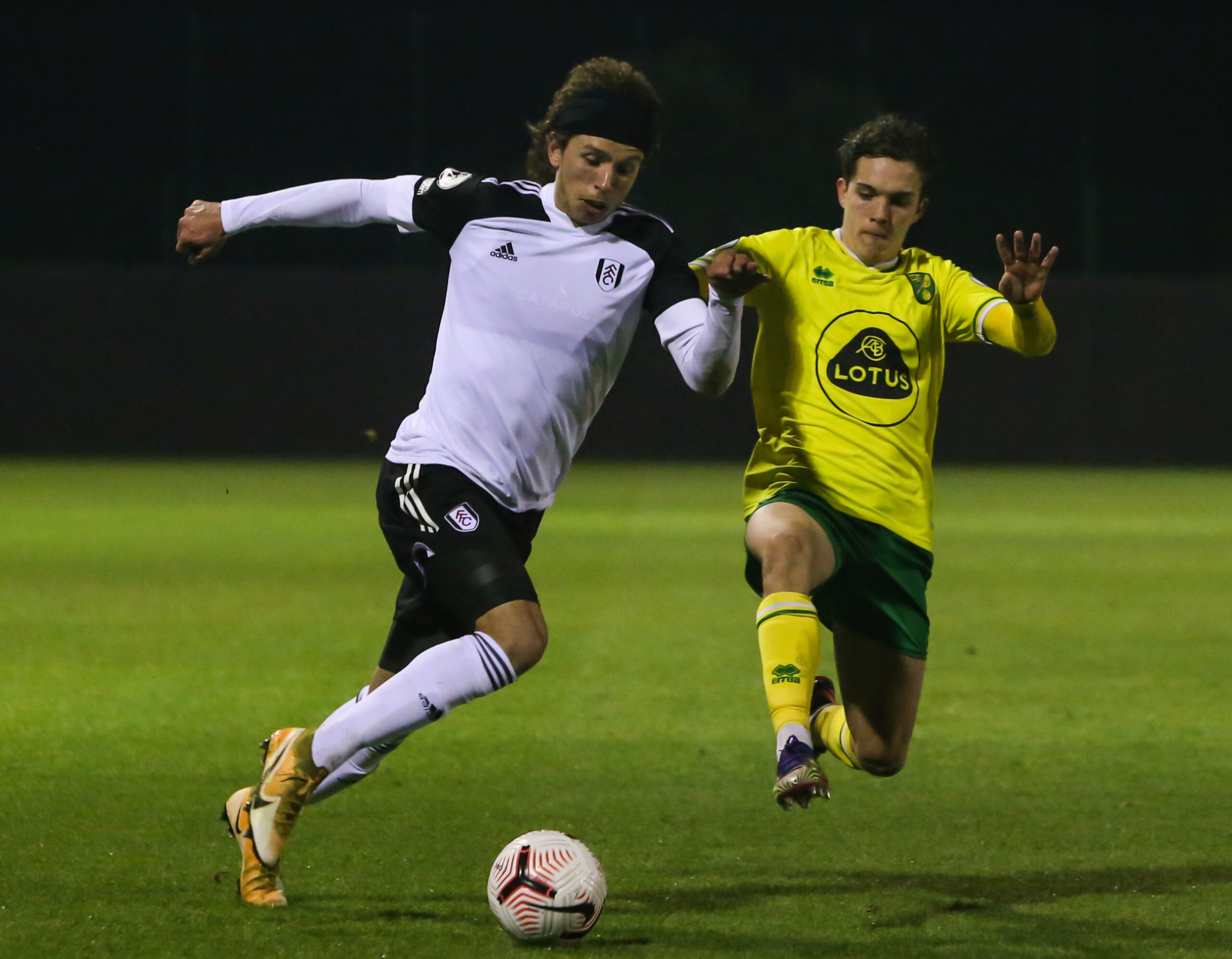 Fulham vs Norwich City (01:45 – 28/09) | Xem lại trận đấu