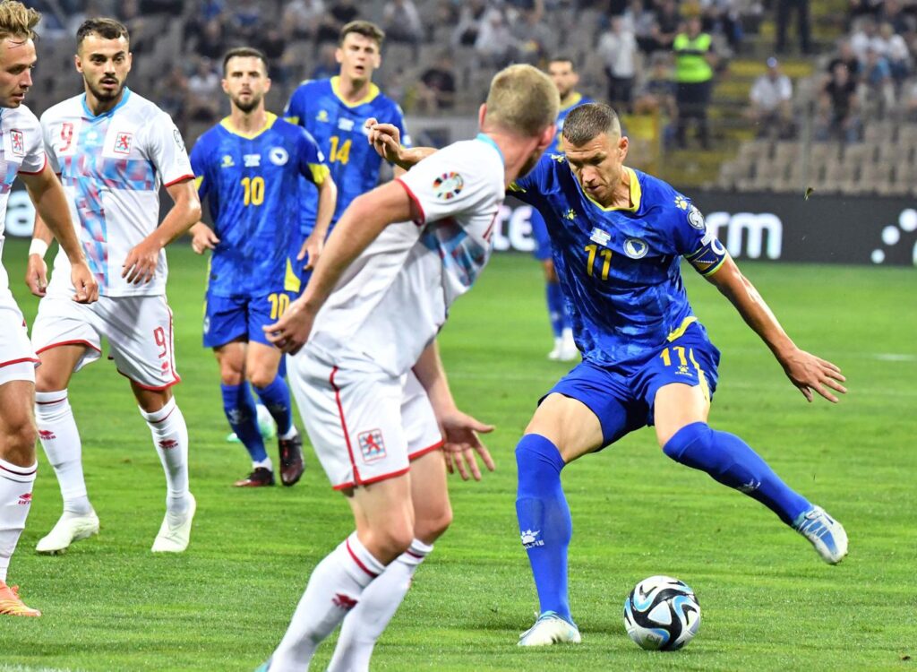 Luxembourg vs Iceland (01:45 – 09/09) | Xem lại trận đấu