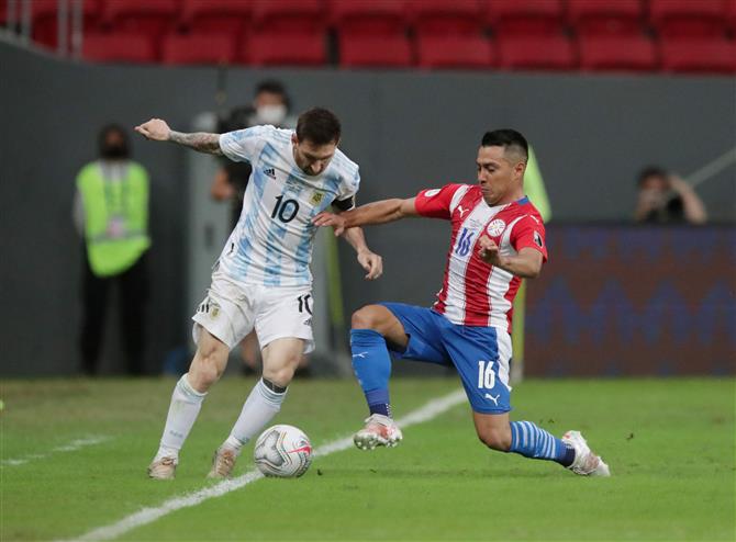 Argentina vs Paraguay (06:00 – 13/10) | Xem lại trận đấu