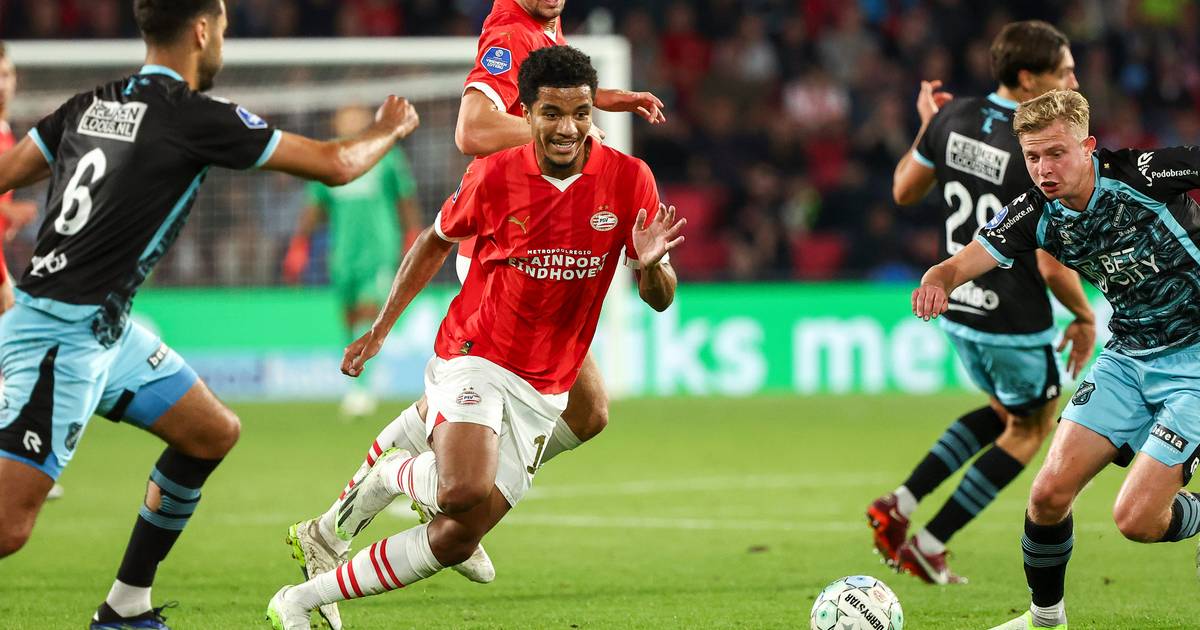PSV Eindhoven vs PEC Zwolle (18:15 – 12/11) | Xem lại trận đấu